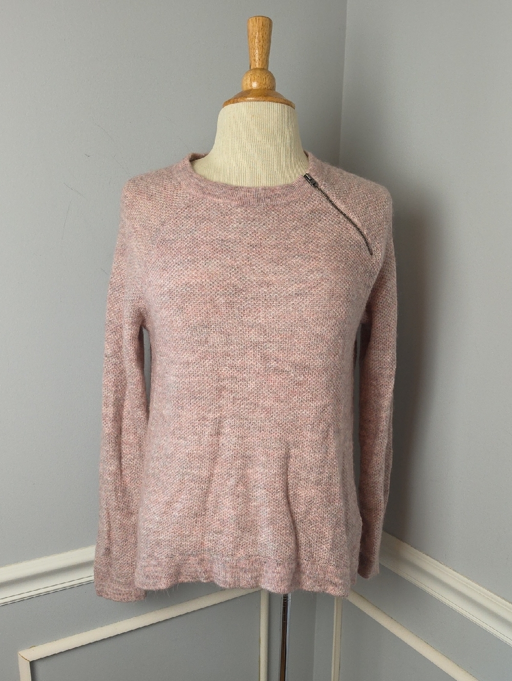 ABERCROMBIE & FITCH Pink Gray Waffle Knit Fuzzy Zipper Neck Hi Low Hem Sweater S